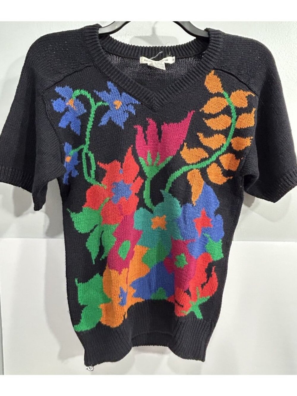 Retro 80s Sweater Shirt With Embroidered Flowers Floral Size S by Rediffusion